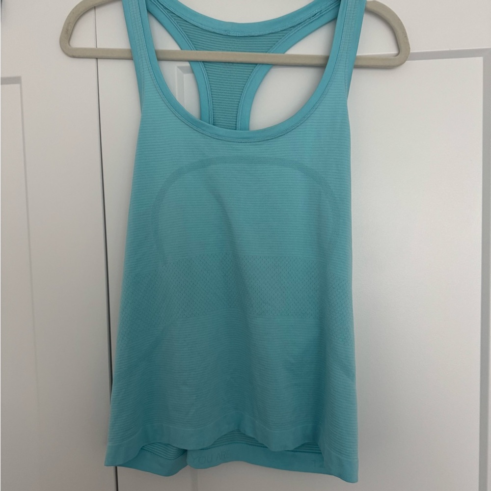 Lululemon Swiftly Tech Racerback Tank Top 2.0
Waist Length size 12